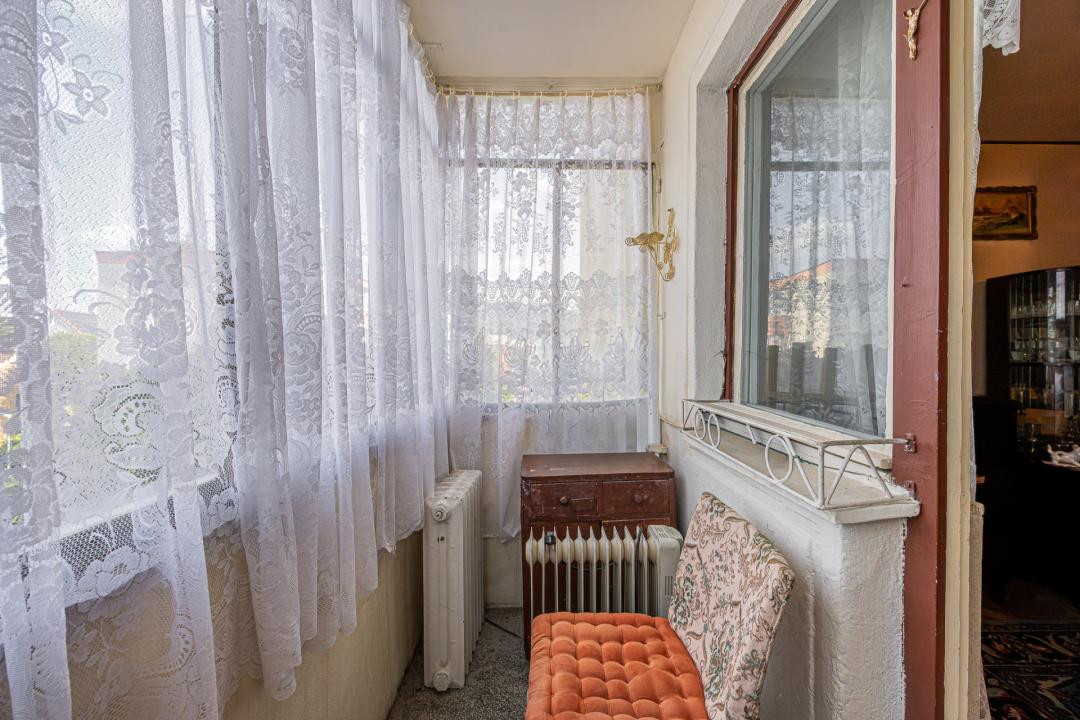 Vânzare apartament cu 2 camere, semidecomandat, strada Avram Iancu