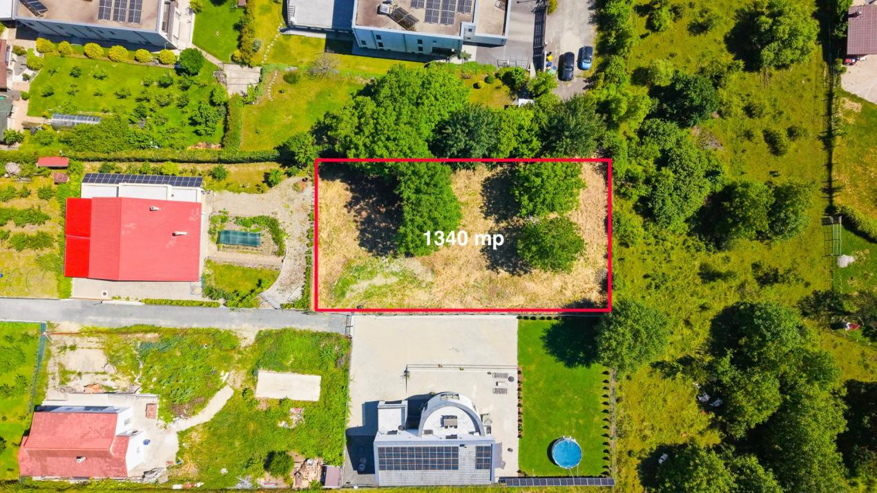 Teren 1340 mp în Cisnădioara – Cu Vedere la Cetatea Medievală și Munții Făgăraș 