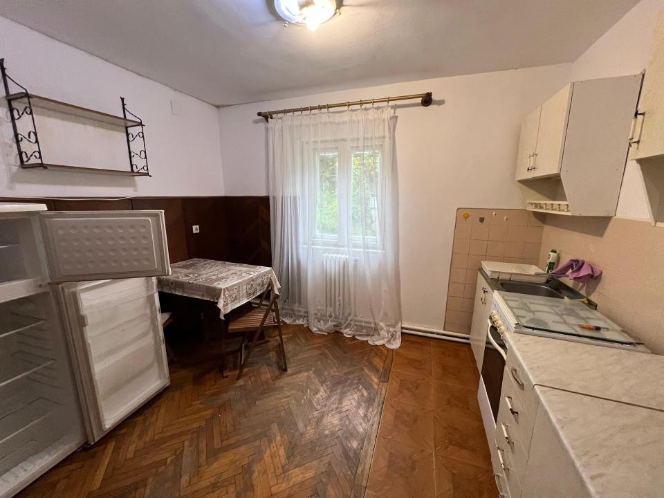 Casa cu gradina de vanzare