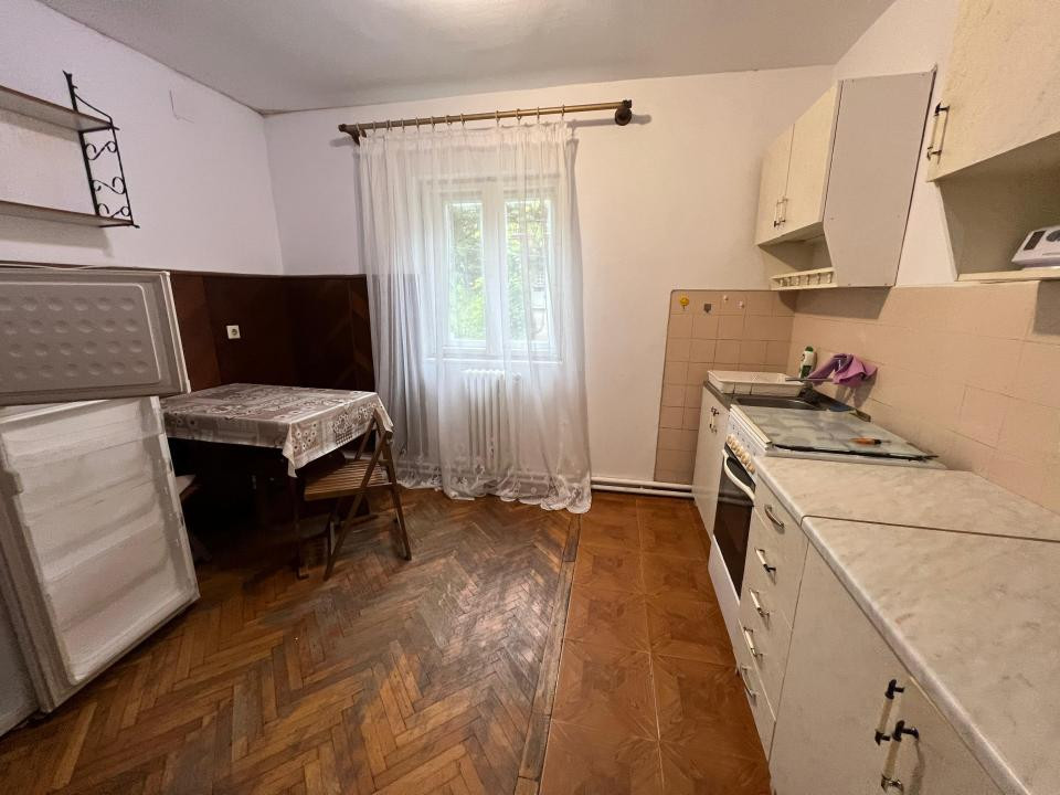 Casa cu gradina de vanzare