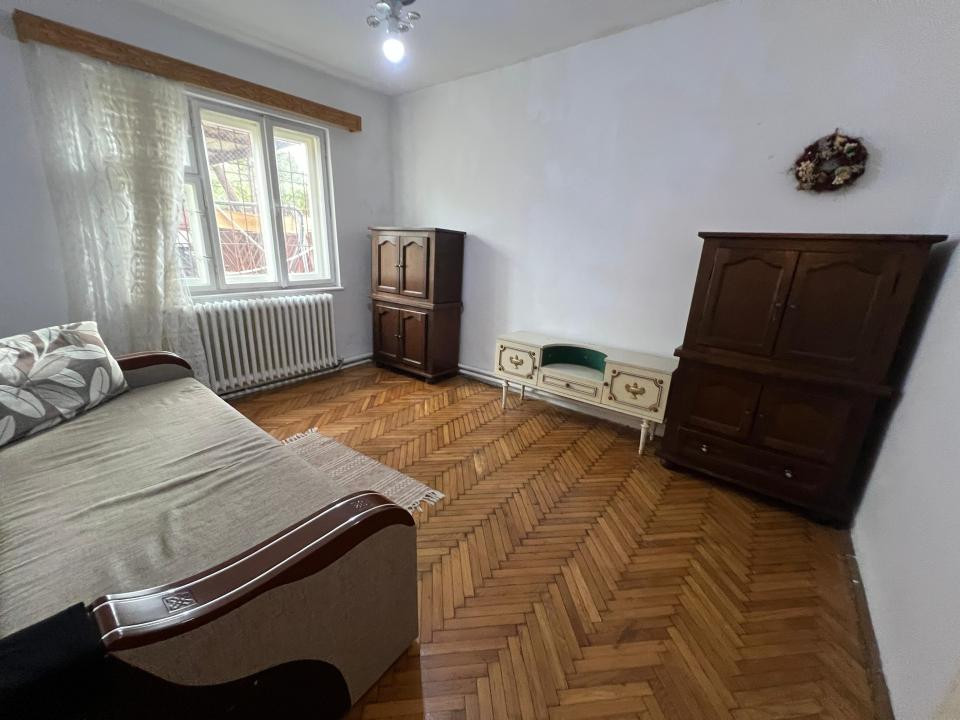 Casa cu gradina de vanzare