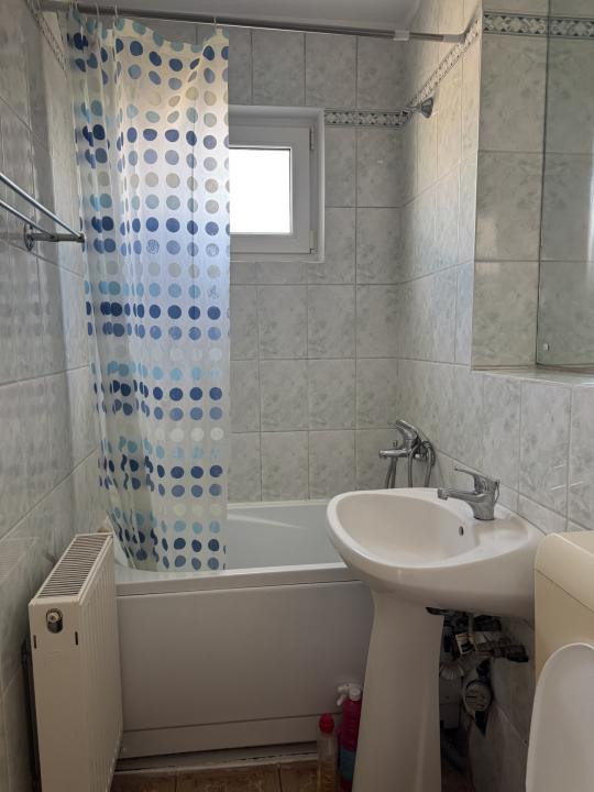 Convenibil & Accesibil ! 2 camere cart Florilor 300 euro