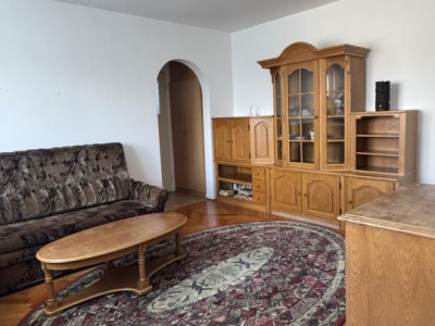 Convenibil & Accesibil ! 2 camere cart Florilor 300 euro