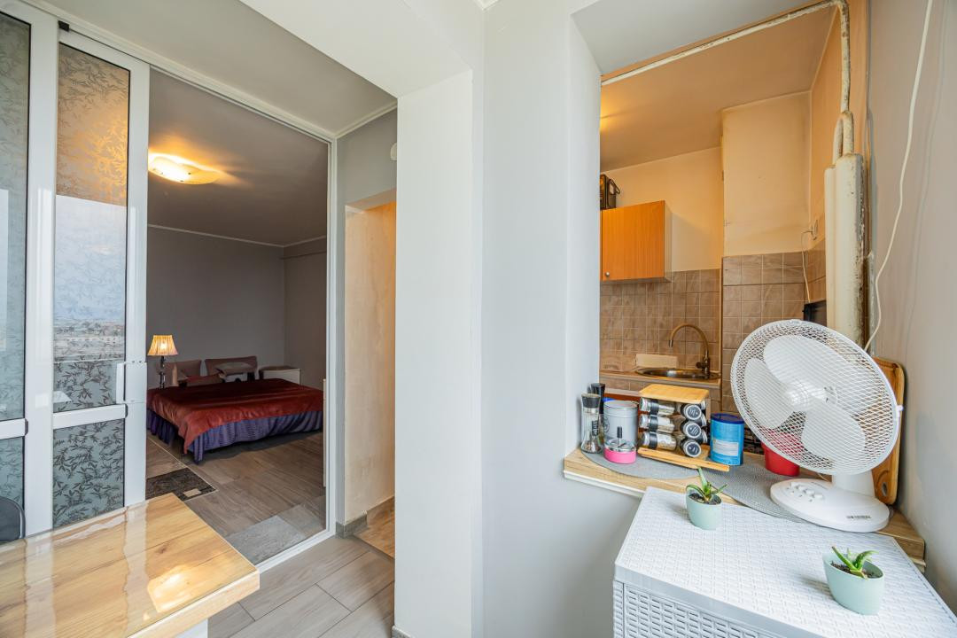 Garsonieră renovată | Complet mobilată | Zona Tractorul - comision 0%!