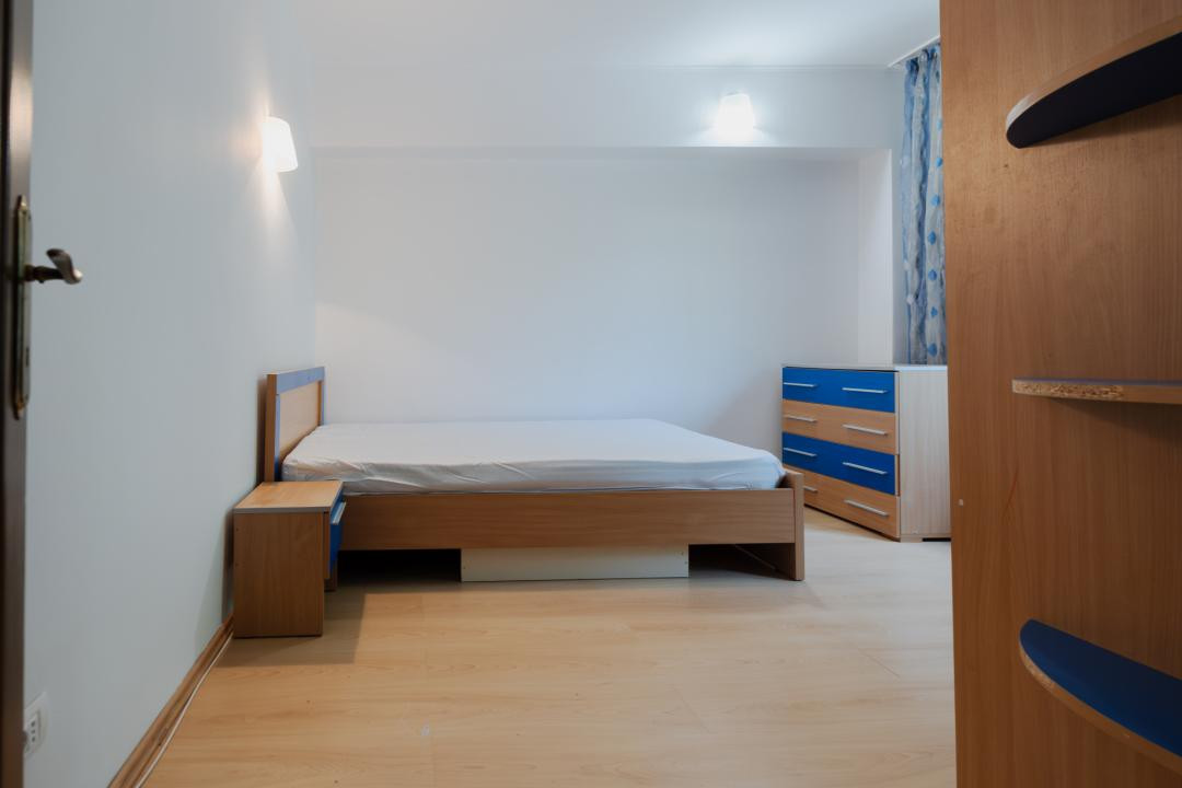 Apartament cu 3 situat pe strada Mircea cel Bătrân 