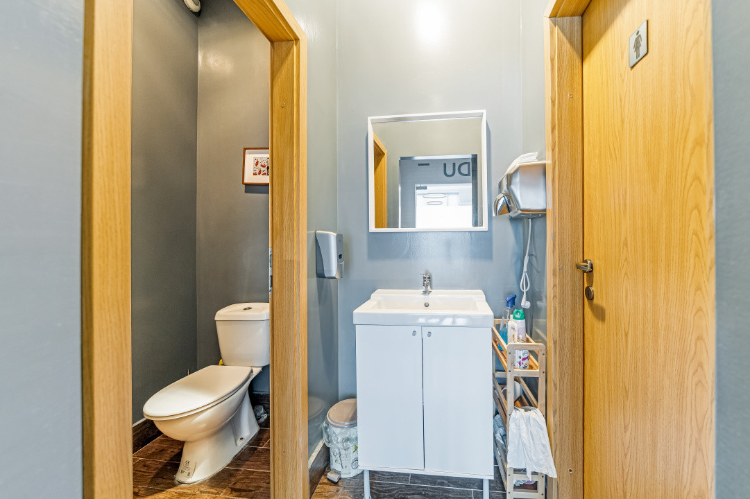 Birou privat*Toate cheltuielile incluse*Hub modern*Acces complet la facilitati