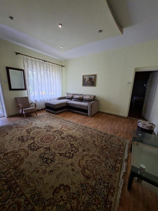 APARTAMENT DE INCHIRIAT 2 CAMERE STR LUNGA