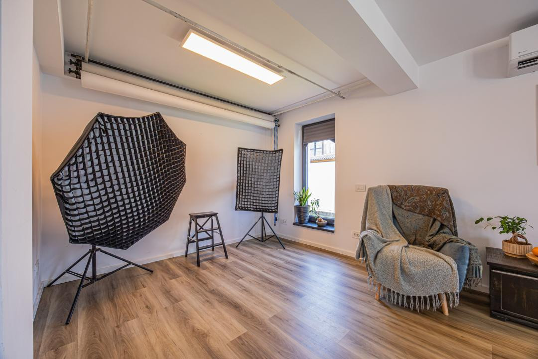 Vânzare casă cu 5 camere, 3 băi, mobilată și utilată - Cristian
