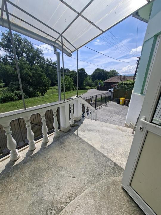 CASA  DE INCHIRIAT 1000euro STR IEZER