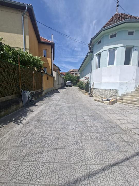 CASA  DE INCHIRIAT 1000euro STR IEZER