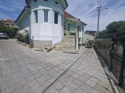 CASA  DE INCHIRIAT 1000euro STR IEZER
