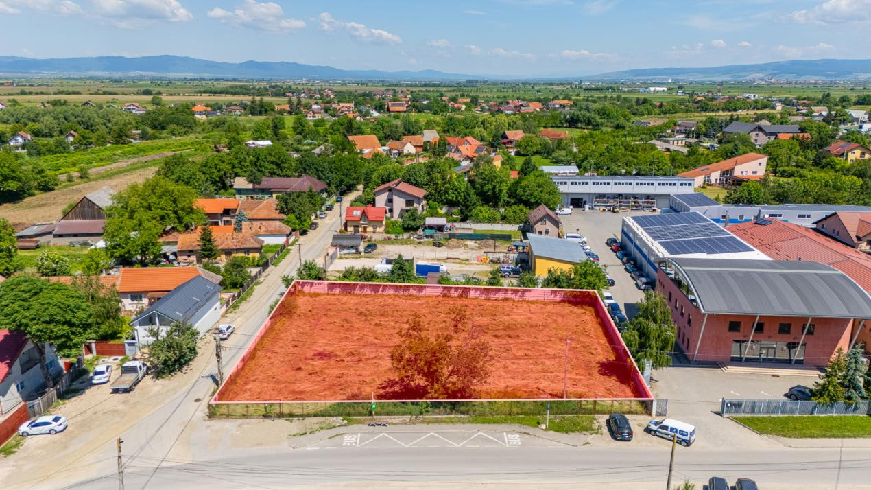 Teren intravilan 1.950 mp | Stupini, Brașov | Inchiriere exclusiv pe termen lung