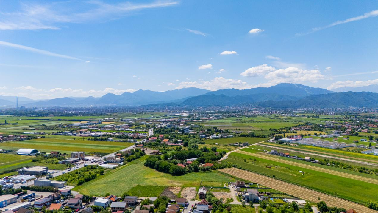 Teren intravilan 1.950 mp | Stupini, Brașov | Inchiriere exclusiv pe termen lung