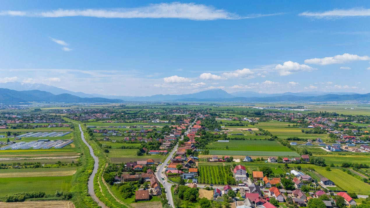 Teren intravilan 1.950 mp | Stupini, Brașov | Inchiriere exclusiv pe termen lung