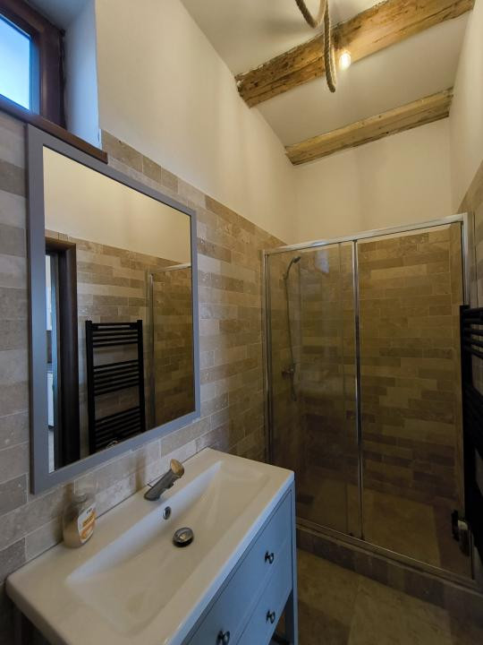 Apartament 2 camere  I Singur in curte 