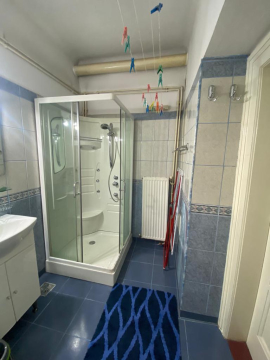 Apartament 2 camere - de inchiriat - Ultra central cu loc de parcare