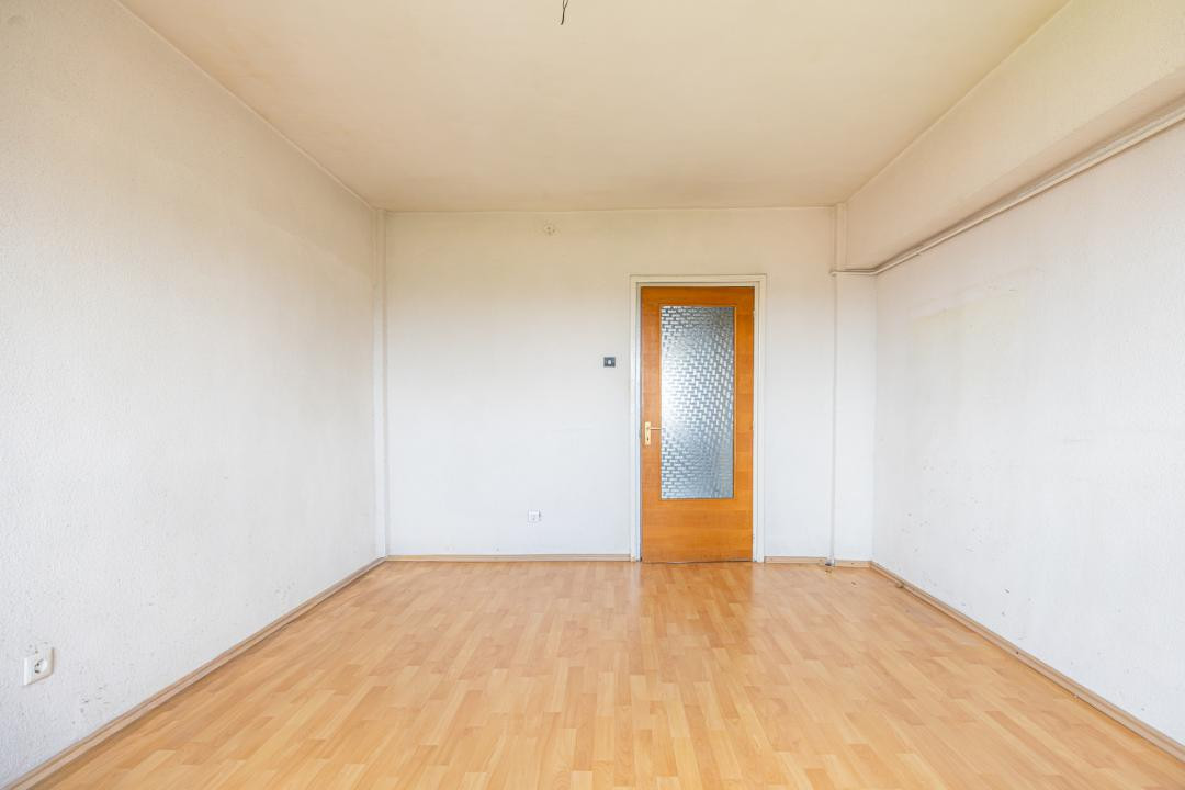 Apartament 3 camere bloc vila, Noua