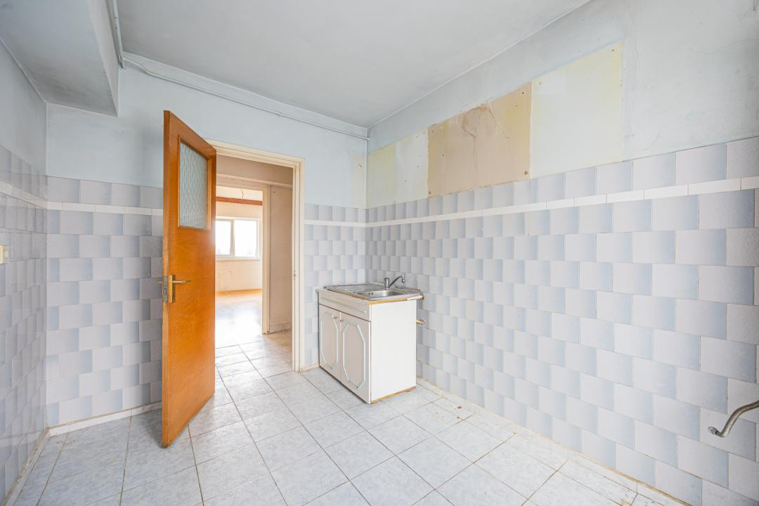 Apartament 3 camere bloc vila, Noua