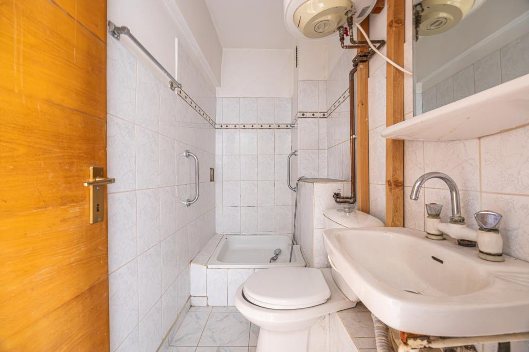 Apartament 3 camere bloc vila, Noua