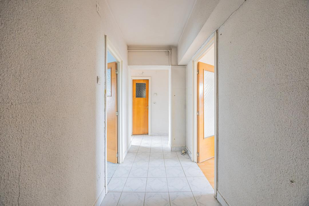 Apartament 3 camere bloc vila, Noua