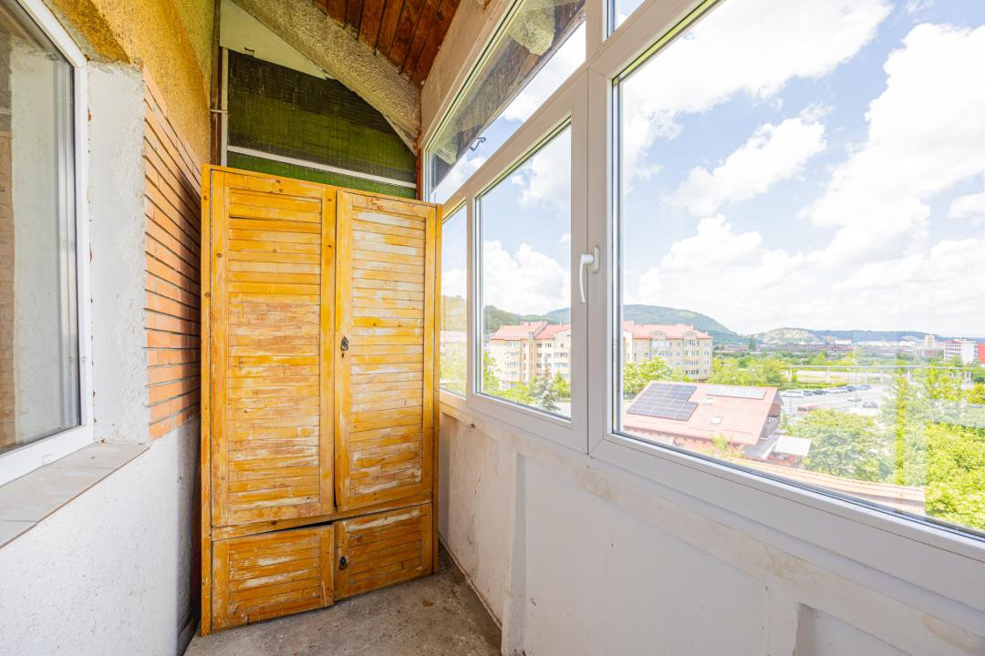 Apartament 3 camere bloc vila, Noua