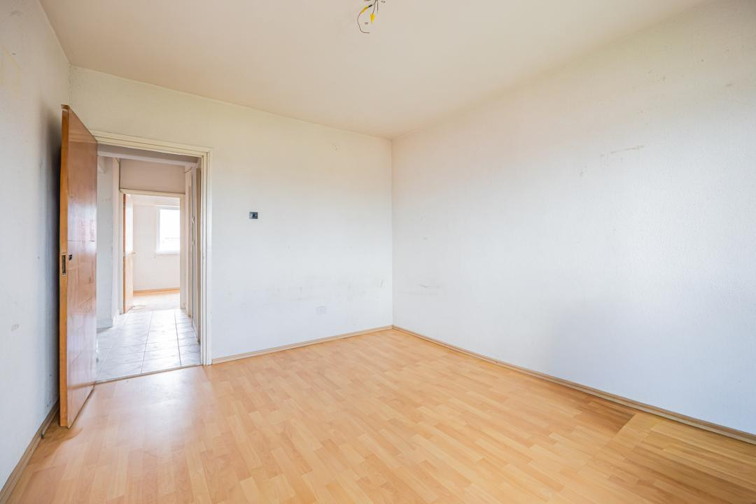 Apartament 3 camere bloc vila, Noua