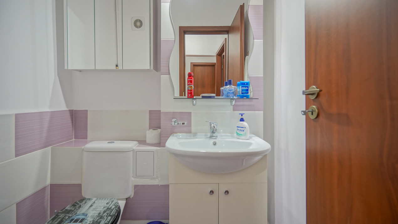  REZERVAT - Apartament 3 camere, decomandat - Independentei - Zona Tractorul