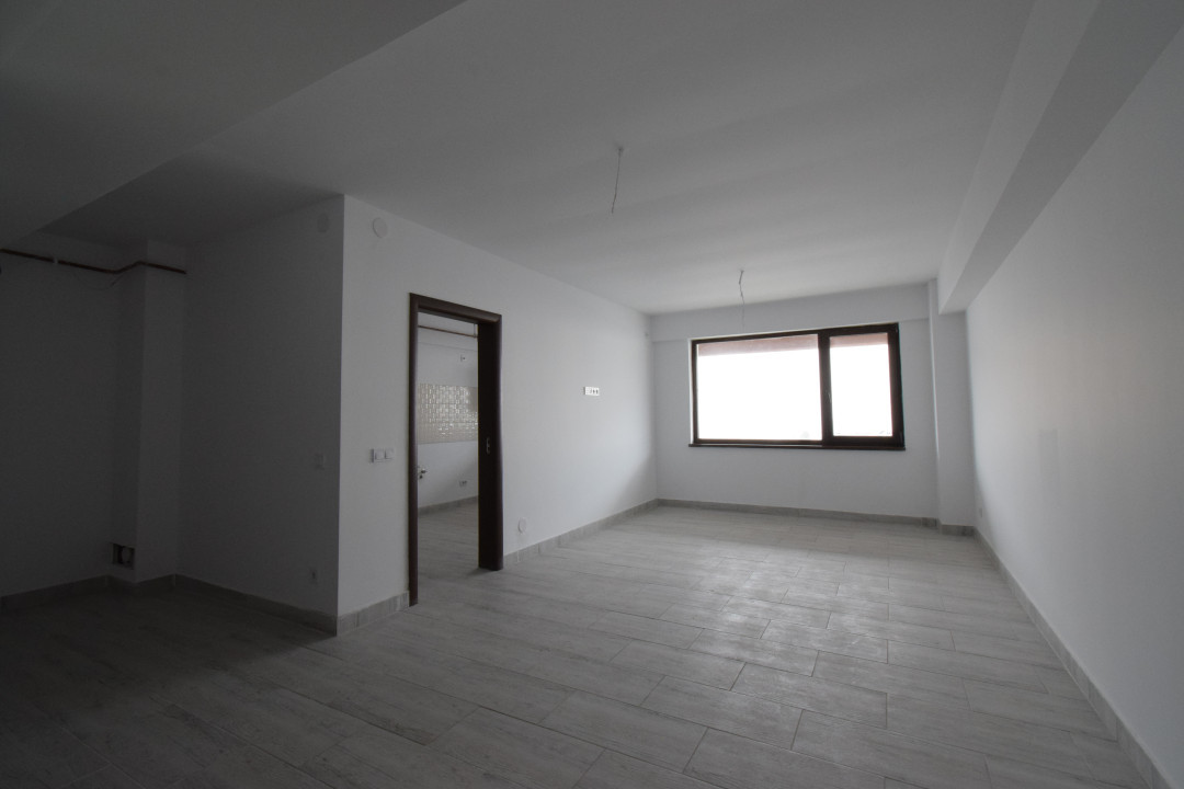 Apartament bloc nou, parter, 2 camere, incalzire in pardoseala, loc de parcare