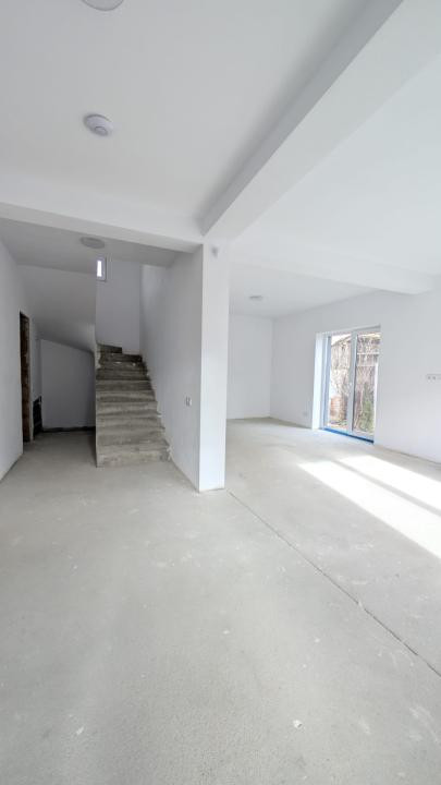 Casă individuală premium în Turnișor – 4 camere, curte mare, single în curte!
