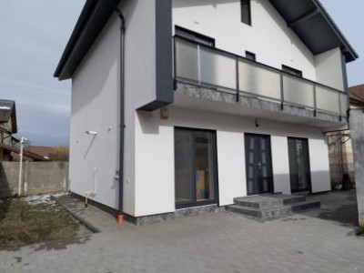 Casă individuală premium în Turnișor – 4 camere, curte mare, single în curte!