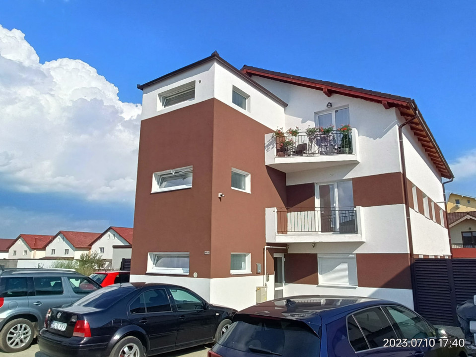 Apartament 3 camere Decomandat