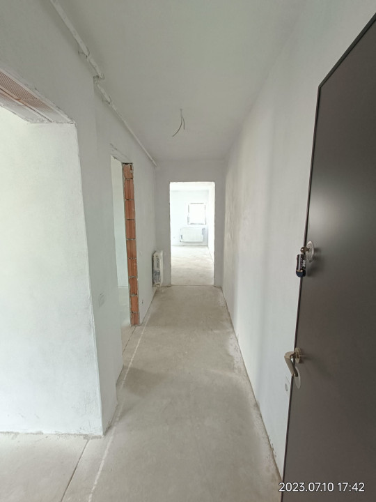 Apartament 3 camere Decomandat
