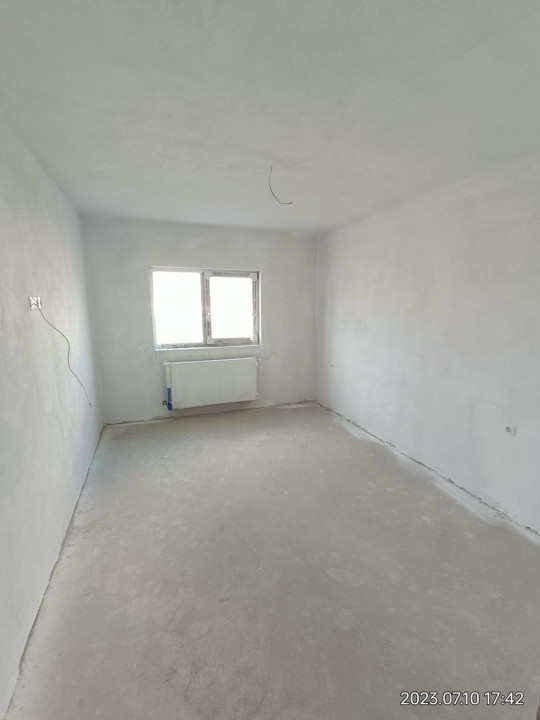 Apartament 3 camere Decomandat