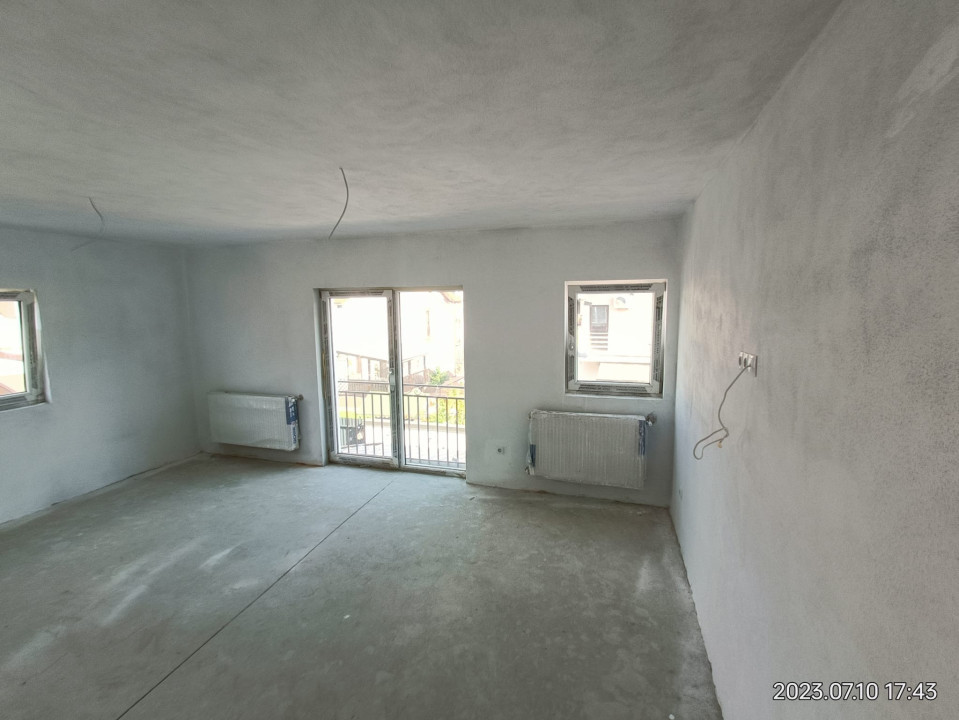 Apartament 3 camere Decomandat