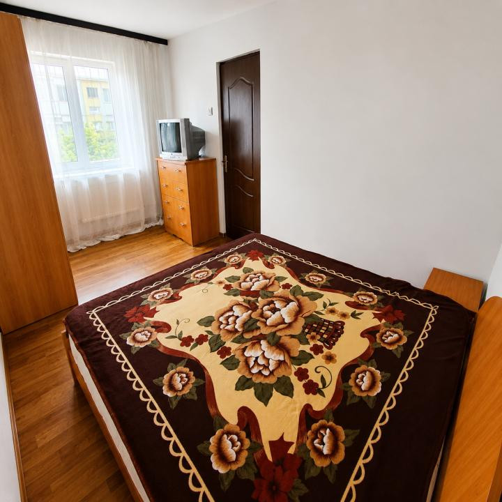 Apartament cu 2 camere, in Alexandru, zona Scolii Alecu Russo!
