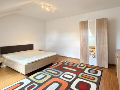 Apartament tip mansardă pe două niveluri, de închiriat, Calea Cisnădiei, Sibiu