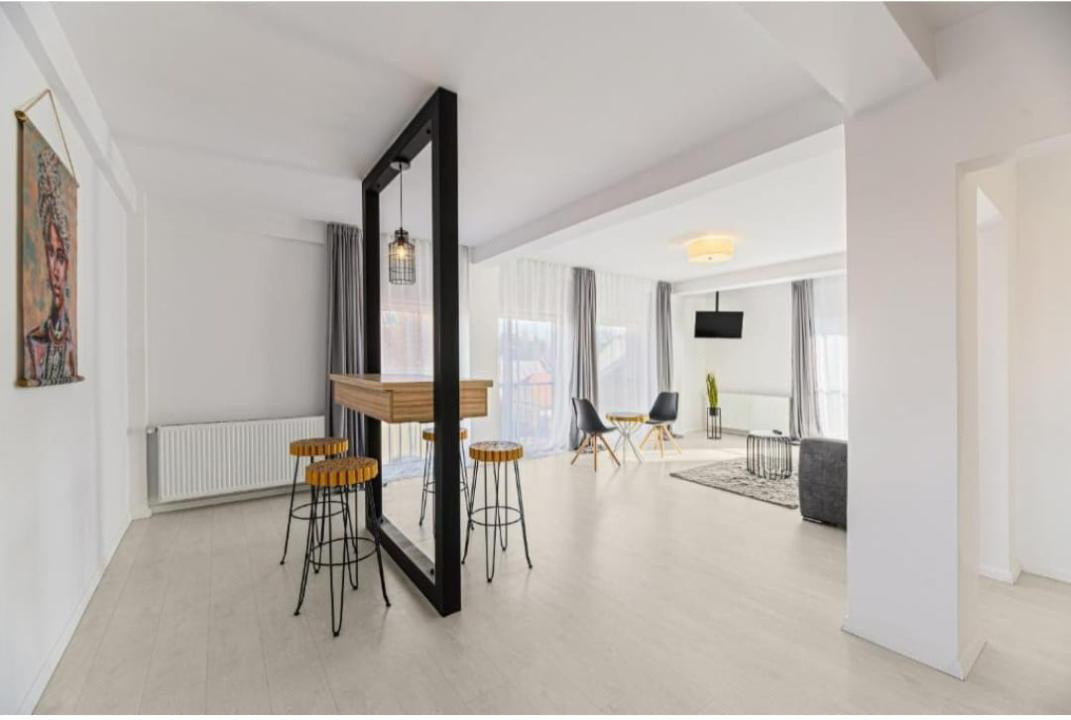 Apartament 2 camere, mobilat și utilat, etaj 1, strada De Mijloc