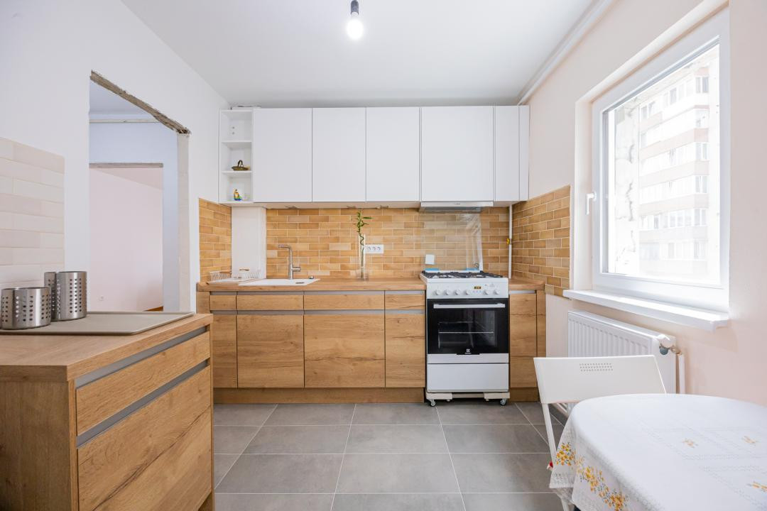Apartament 2 camere renovat, Tractorul – zona Cerna