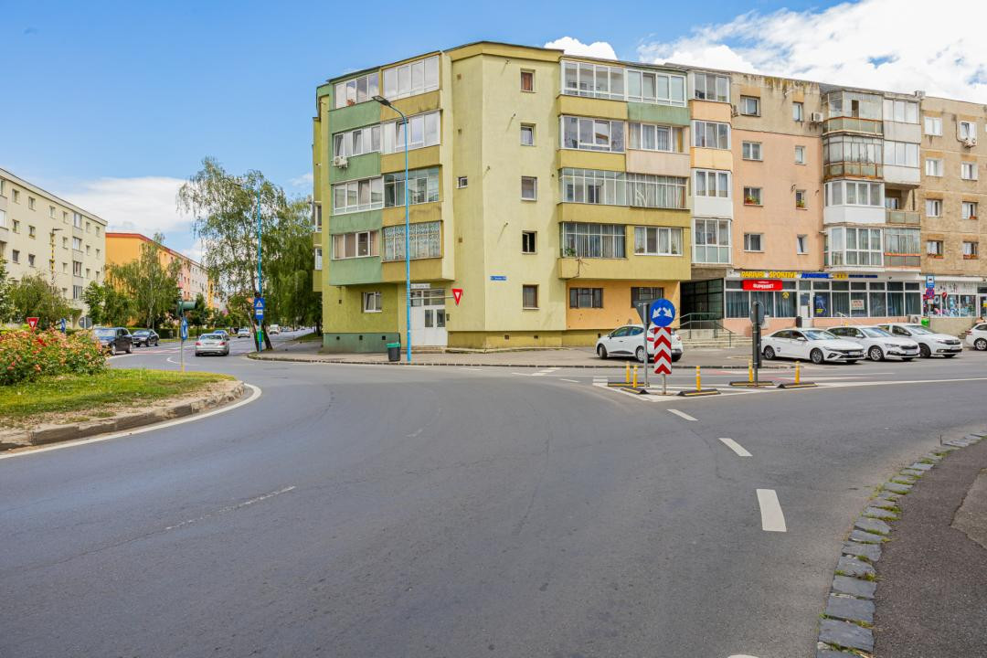 Apartament 2 camere renovat, Tractorul – zona Cerna