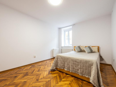 Apartament in vila, 3 camere –  Centrul Vechi - Piata Unirii – 0% comision