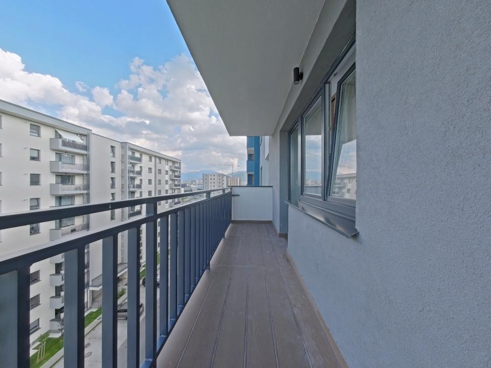 Închiriere apartament cu 3 camere - Zona Tractorul