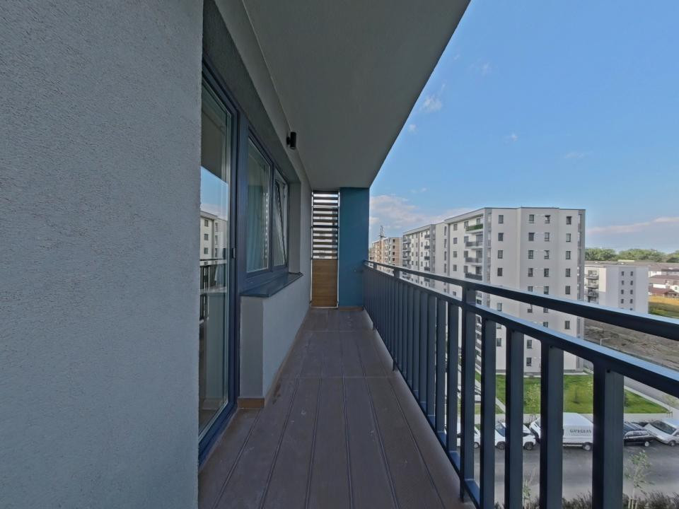 Închiriere apartament cu 3 camere - Zona Tractorul