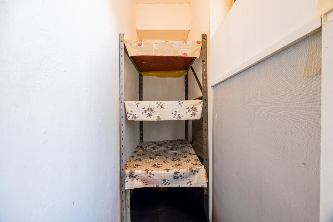 Garsonieră decomandată, 39 mp, bloc de apartamente - zona Calea București