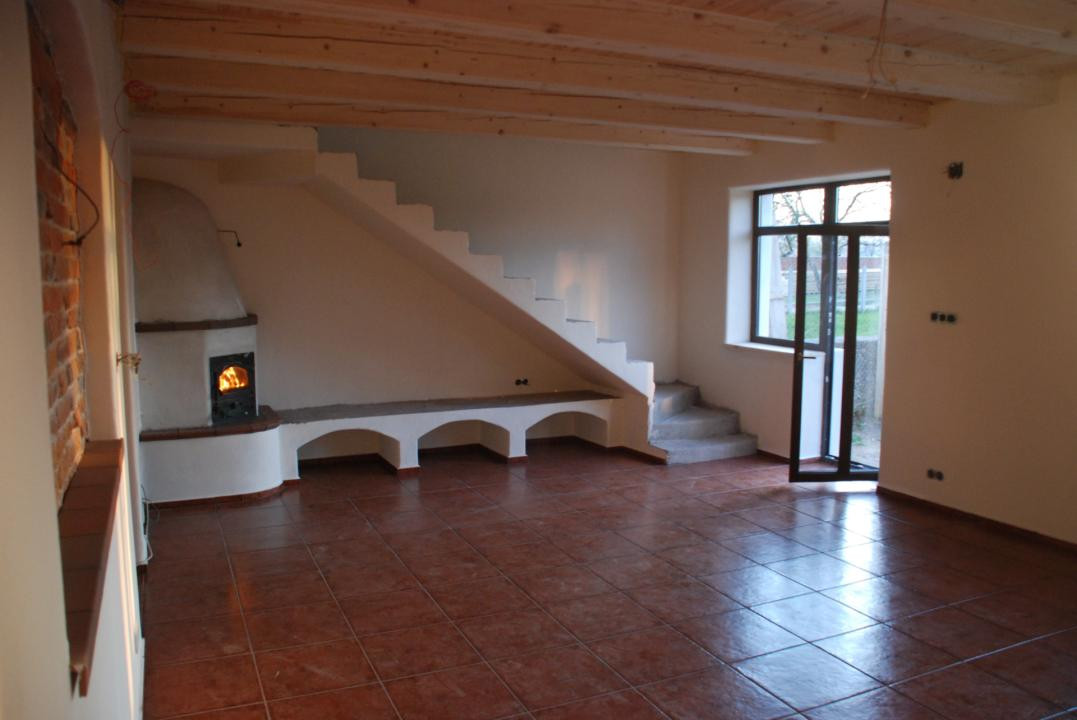 Casa saseasca, 2500 mp teren, 2 fronturi stradale – Cristian – 0% comision