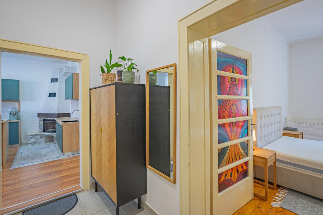 Apartament la casă, zonă liniștită și centrală — Str. Lupeni, Sibiu