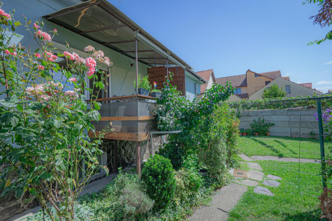 Apartament la casă, zonă liniștită și centrală — Str. Lupeni, Sibiu