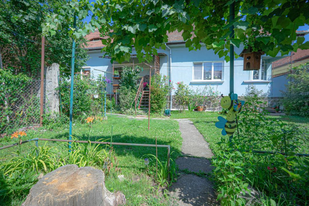 Apartament la casă, zonă liniștită și centrală — Str. Lupeni, Sibiu