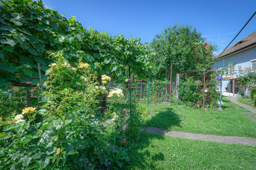 Apartament la casă, zonă liniștită și centrală — Str. Lupeni, Sibiu