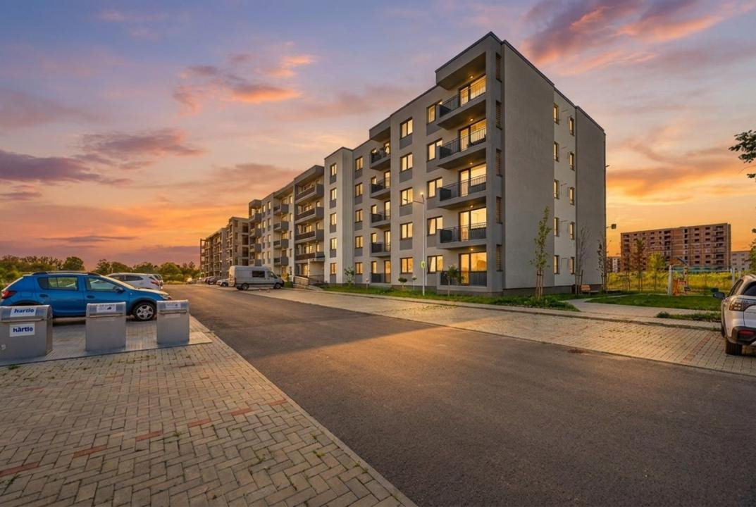 Vânzare apartament cu 3 camere, decomandat, Casa Nobel – Zona Tractorul