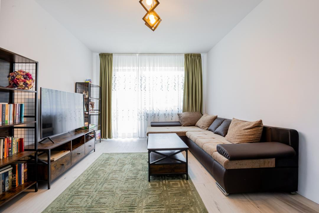 Vânzare apartament cu 3 camere, decomandat, Casa Nobel – Zona Tractorul